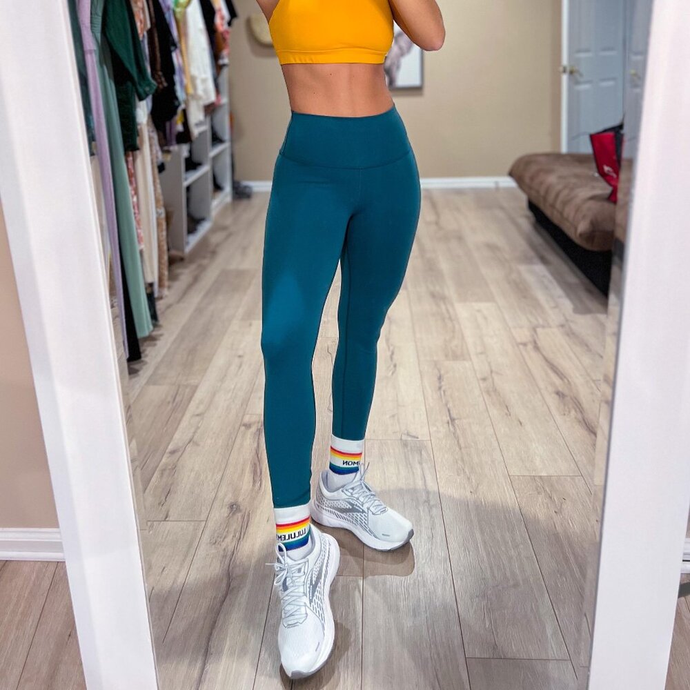 Ribbed Align Highrise Crop 23" in Green Jasper Size 6